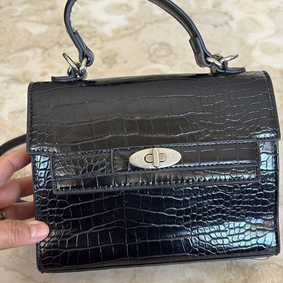 NWOT Steve Madden Madden NYC Croc Embossed Vegan Leather Mini Kelly Crossbody - Picture 11 of 15